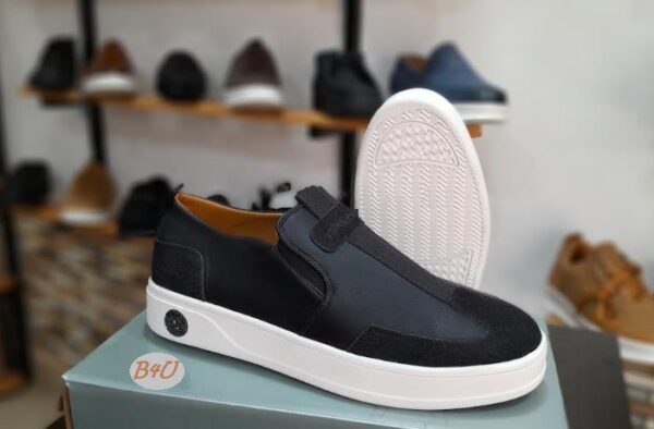 Black Leather Slip-Ons – Effortless Style & Comfort